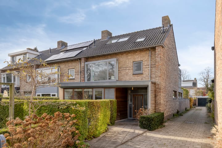 Photo 1 of van Wassenhovestraat 25