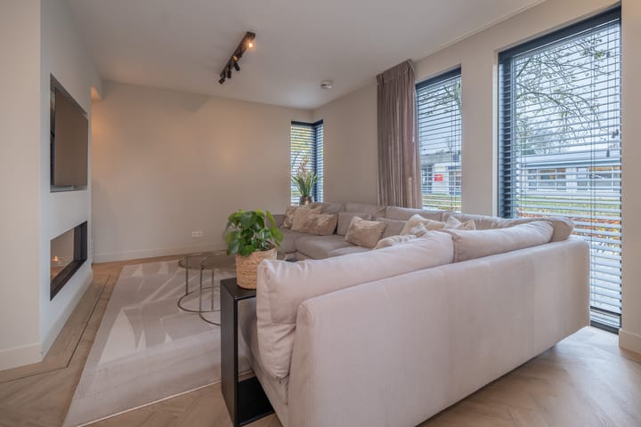 Foto 3 van Dr. Albert Schweitzerlaan 12-A