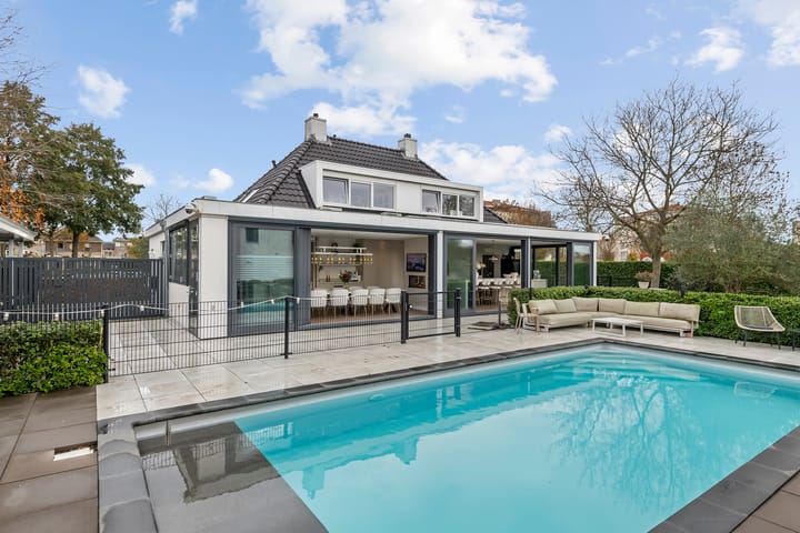 Prof. P.H. Buismanlaan 30