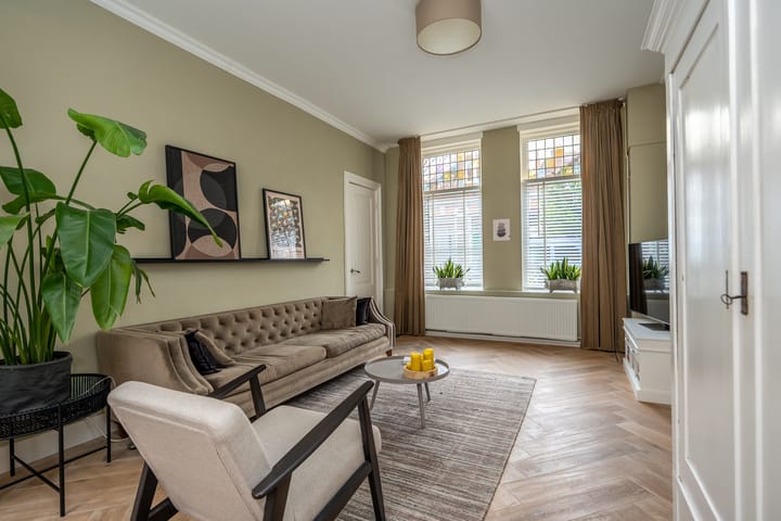 Photo 6 of Leeuwarderstraat 28