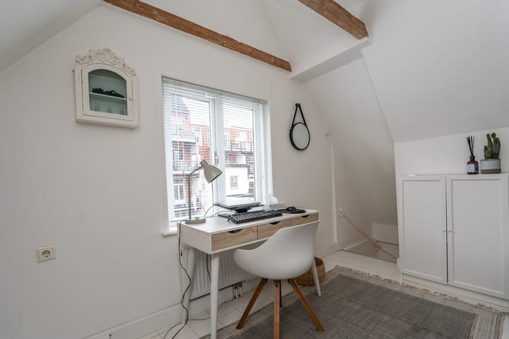 Photo 19 of Leeuwarderstraat 28