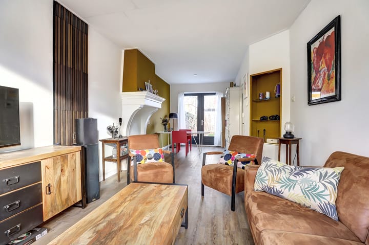 Photo 3 of Eksterstraat 30