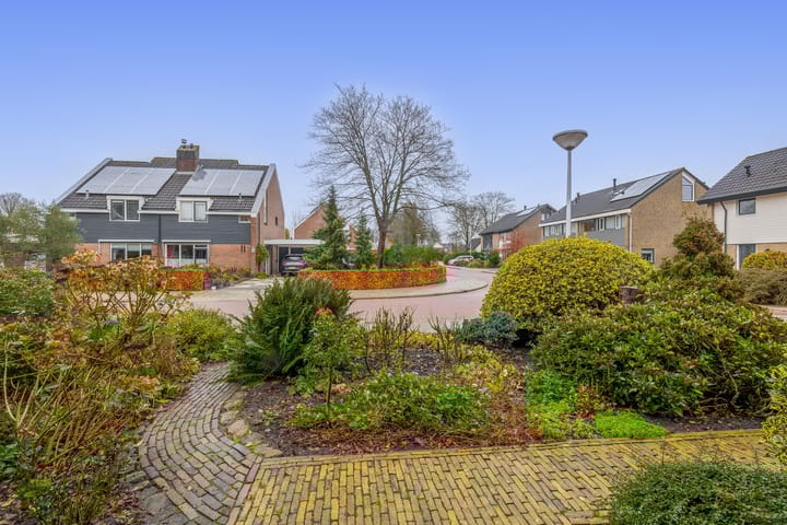 Photo 51 of Aldebaran 24