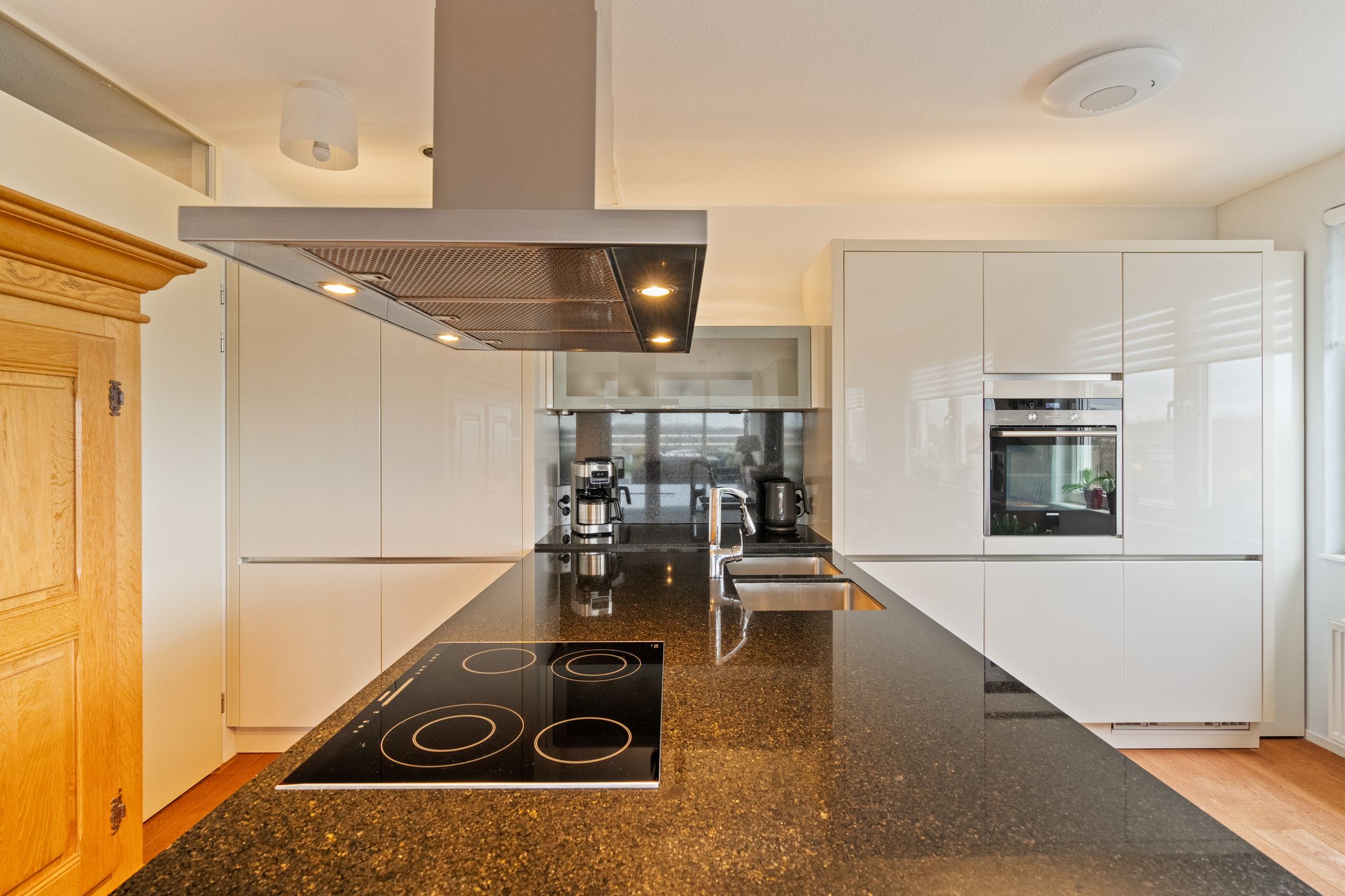 Photo 3 of Barbizonplaats 79