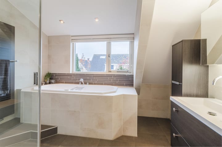 Foto 37 van Courteniusstraat 9