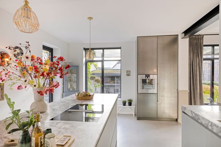 Photo 4 of Van Slichtenhorststraat 37