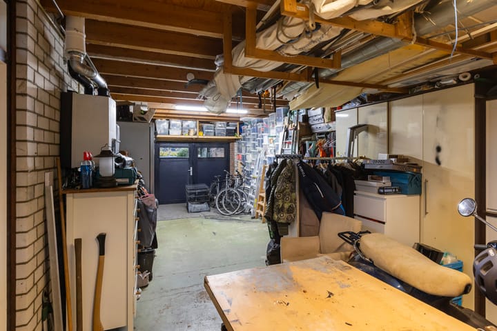 Photo 47 of Van Goghstraat 56