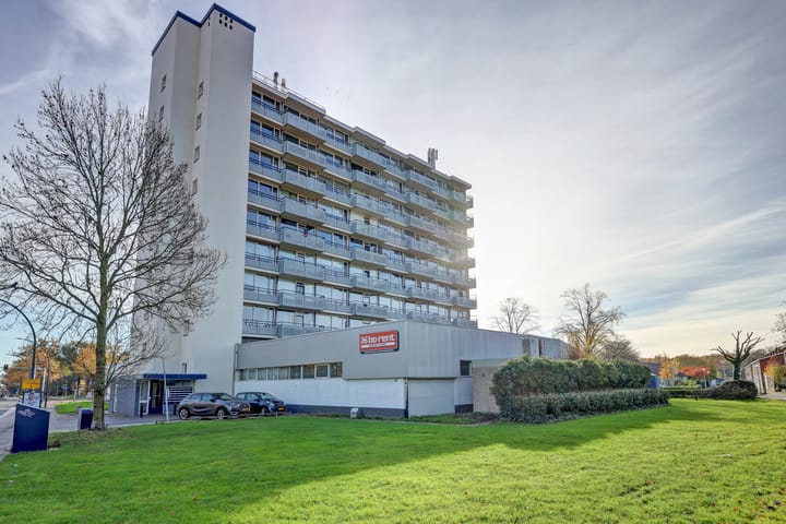 Photo 2 of Gronausestraat 180