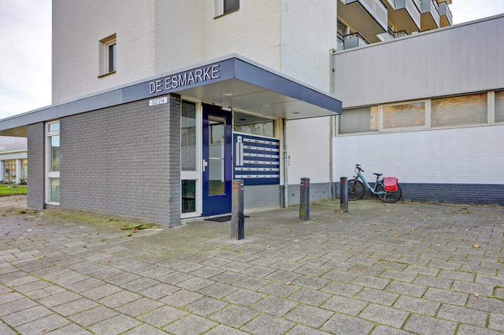 Photo 3 of Gronausestraat 180