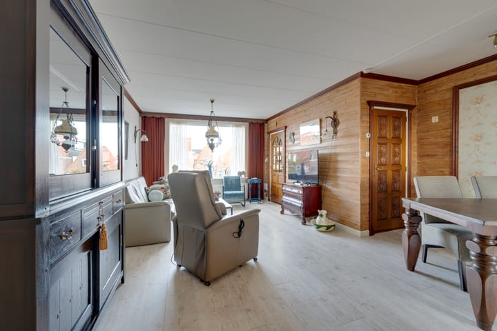 Photo 17 of Zuideinde 129