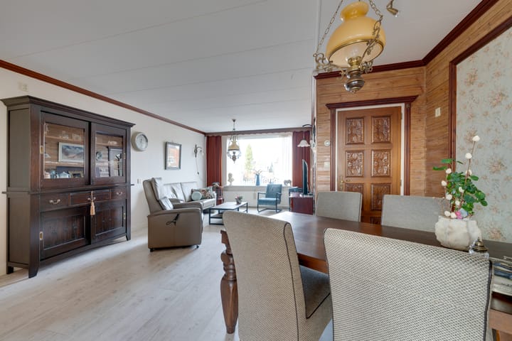 Photo 18 of Zuideinde 129