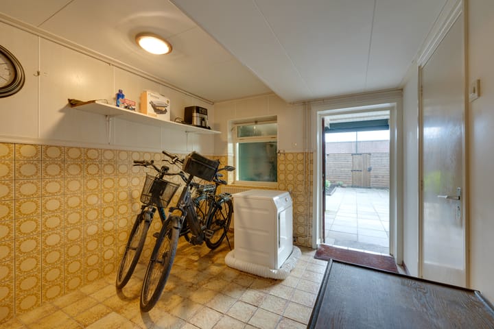 Photo 28 of Zuideinde 129