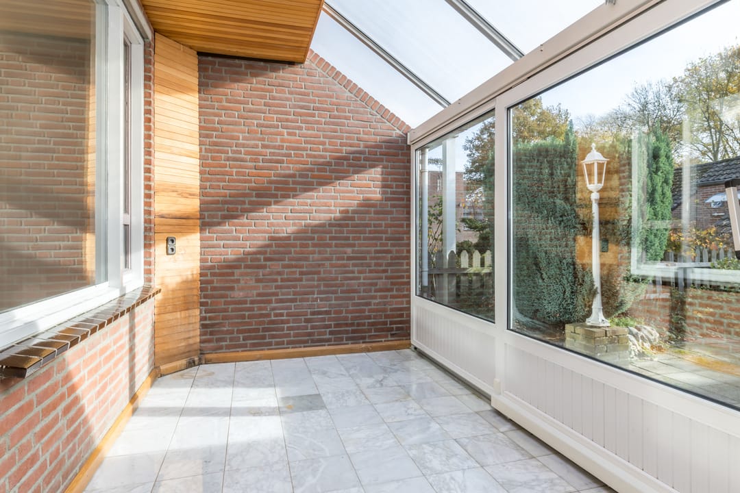 Foto 11 van Burg. Baron van Hövellstraat 1