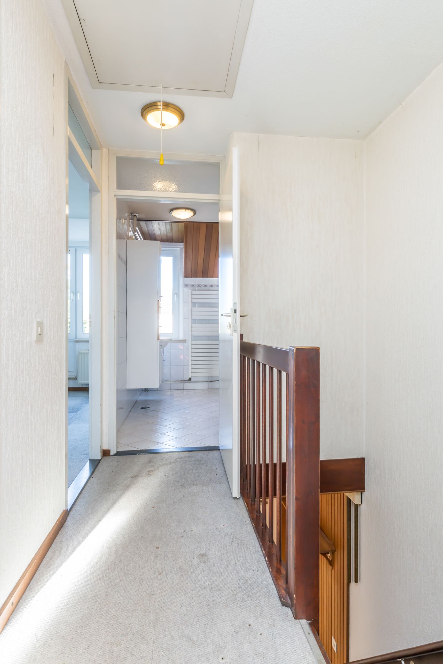 Foto 14 van Burg. Baron van Hövellstraat 1