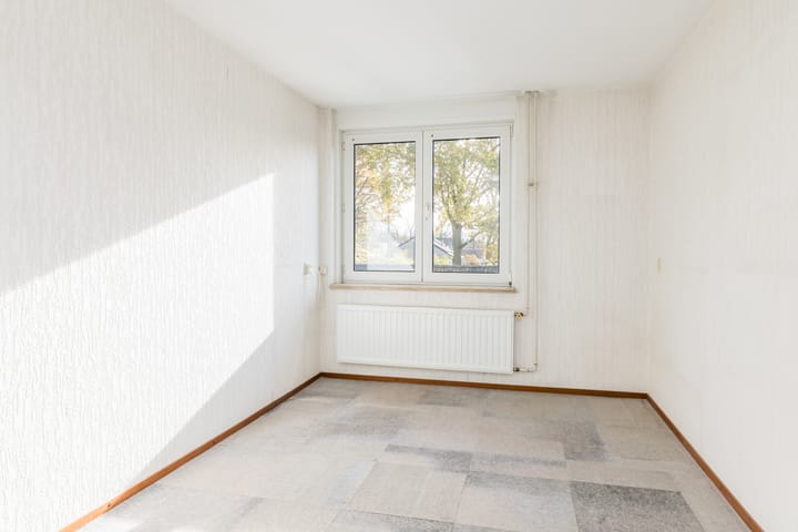 Photo 16 of Burg. Baron van Hövellstraat 1