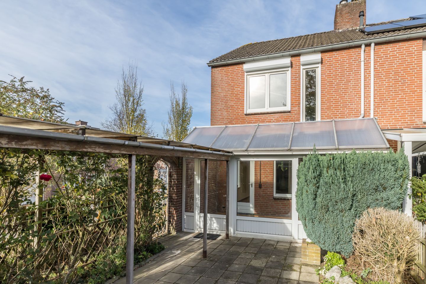 Foto 29 van Burg. Baron van Hövellstraat 1