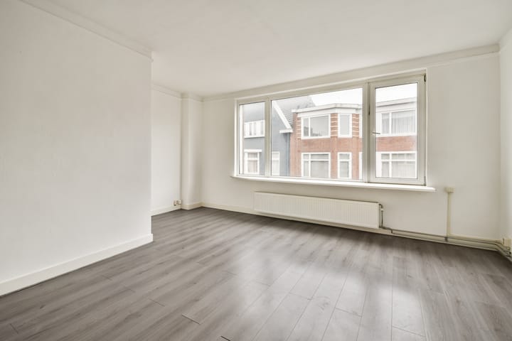 Photo 2 of Zuiddijk 111-A