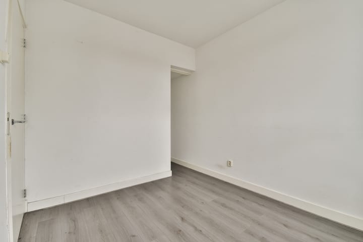 Photo 16 of Zuiddijk 111-A