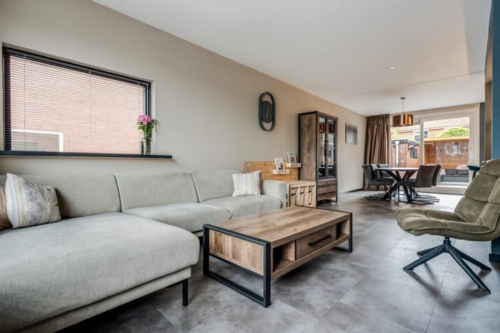 Foto 17 van van Dedemlaan 3