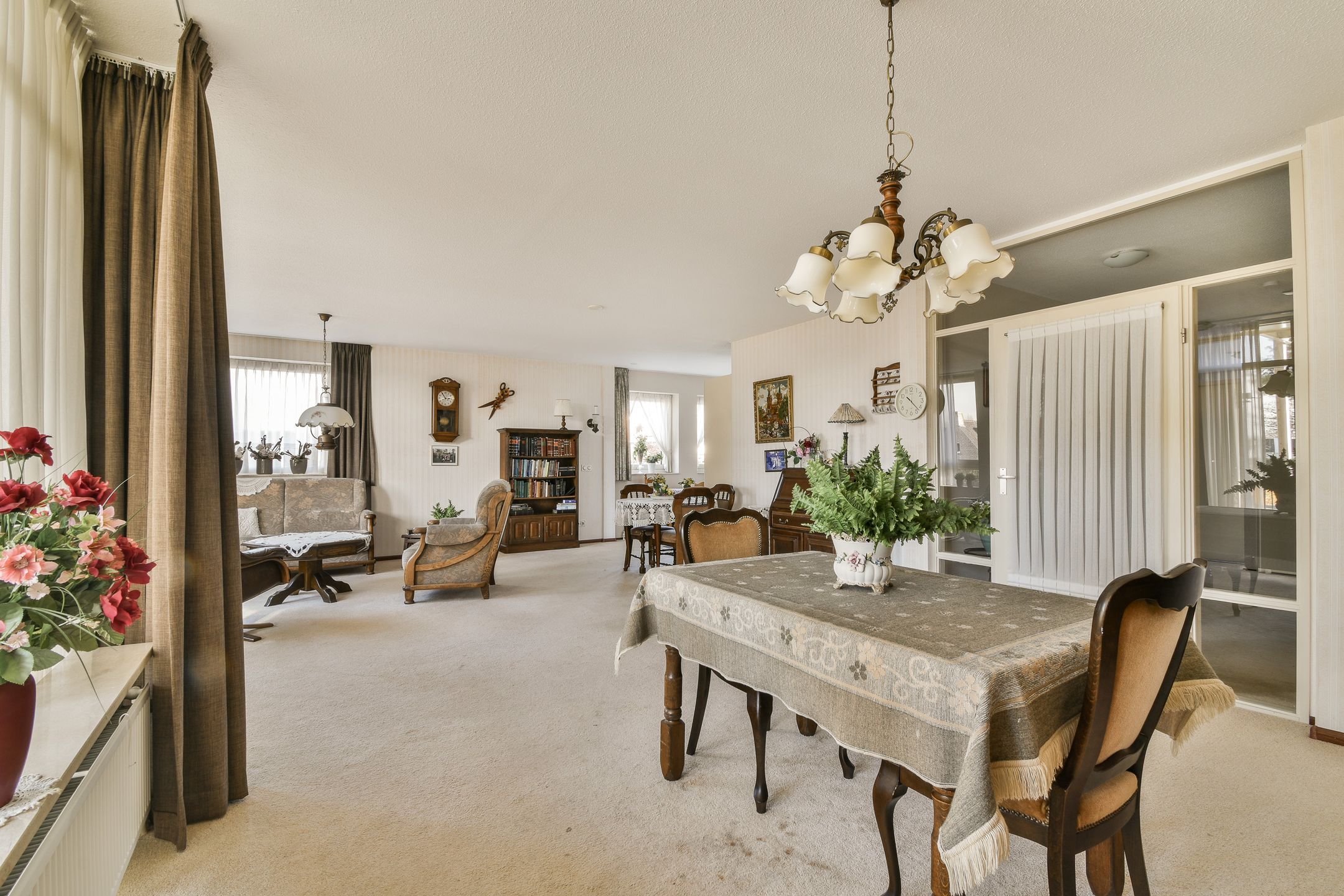 Foto 9 van Oude Raadhuisplein 18