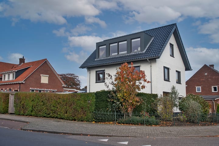 Photo 7 of Stationsweg 34