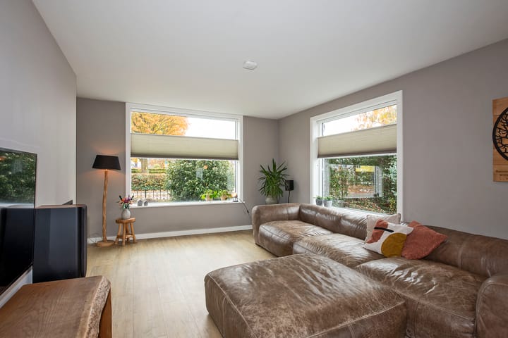 Photo 15 of Stationsweg 34