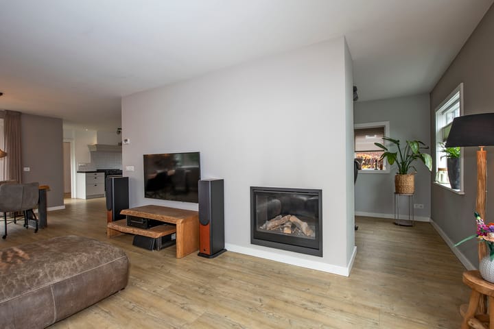 Photo 17 of Stationsweg 34