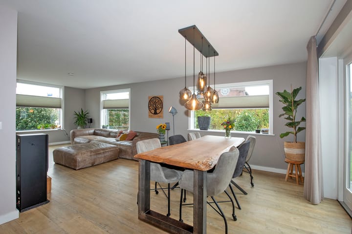 Photo 18 of Stationsweg 34