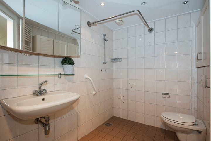 Photo 32 of Stationsweg 34