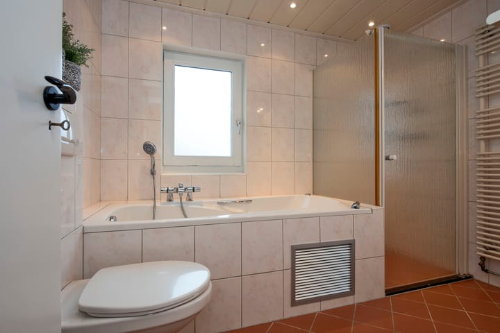 Photo 37 of Stationsweg 34