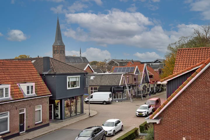 Photo 66 of Stationsweg 34