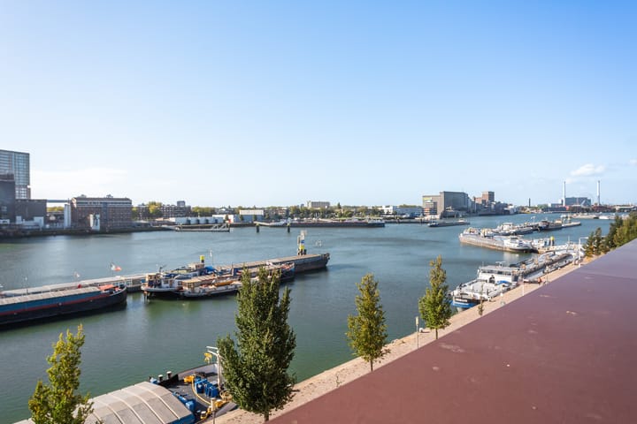 Foto 30 van Maashaven N.z. 55