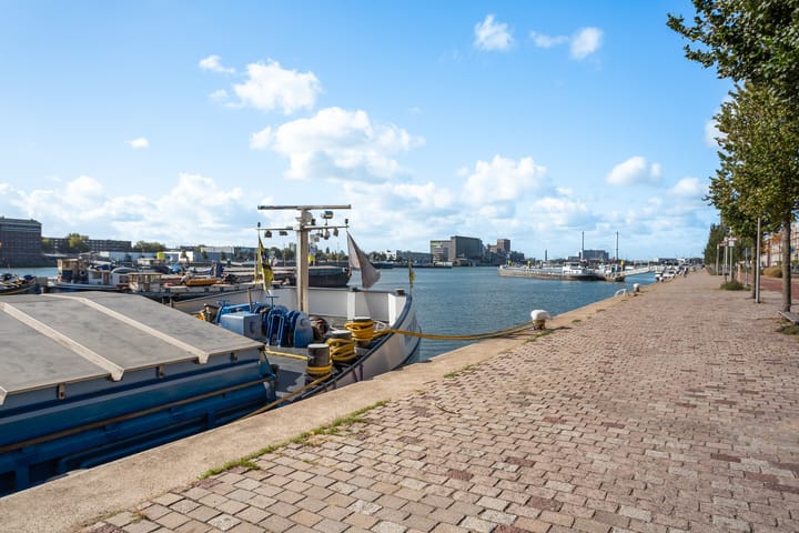 Foto 42 van Maashaven N.z. 55