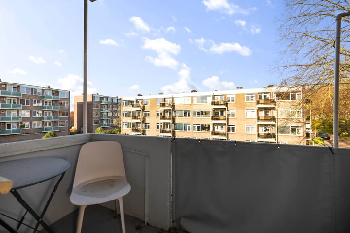 Photo 9 of Joost van den Vondellaan 4