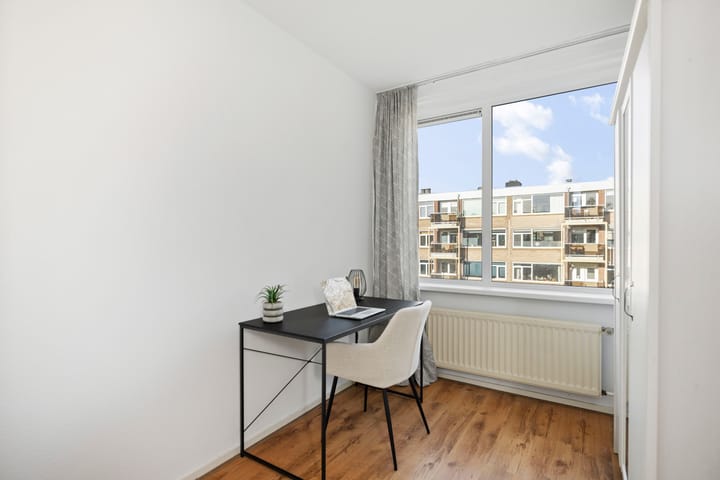 Photo 14 of Joost van den Vondellaan 4