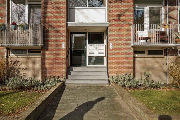 Photo 24 of Joost van den Vondellaan 4