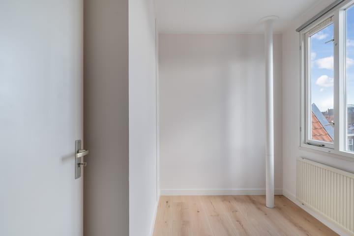 Photo 46 of Middelstegracht 1-J