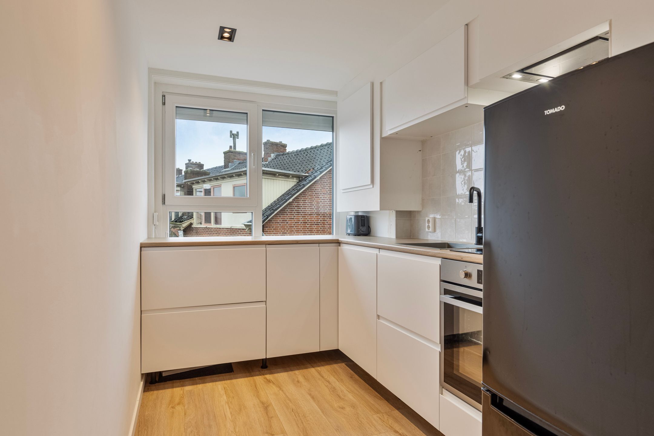 Photo 9 of Huissensestraat 39-2