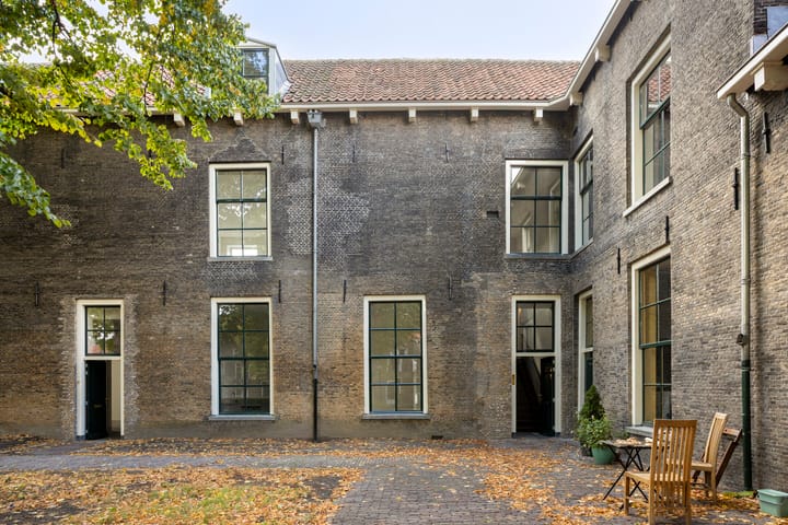 Photo 2 of Lindenhof 10