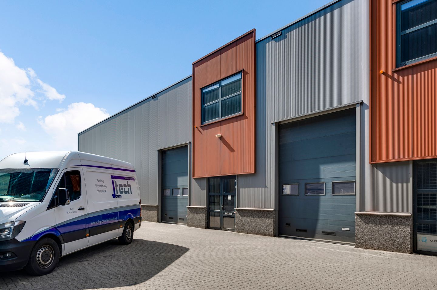 View photo 2 of De la Minestraat 26-e