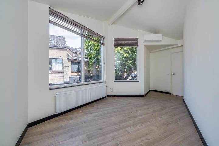 Photo 9 of Dorpsstraat 54-A