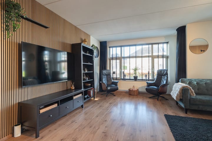 Foto 12 van Distelbrink 9