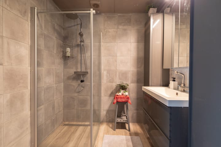 Photo 7 of Pinksterbloem 12