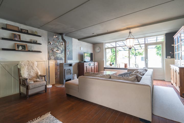 Photo 10 of Pinksterbloem 12