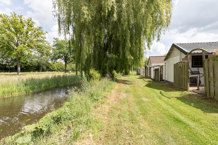 Photo 21 of Pinksterbloem 12