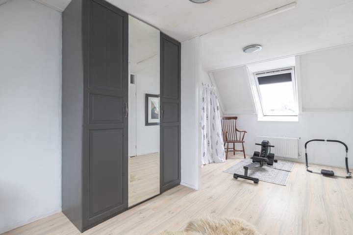 Photo 17 of Pinksterbloem 12