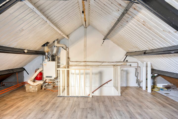 Foto 20 van Heilige Stoel 3924