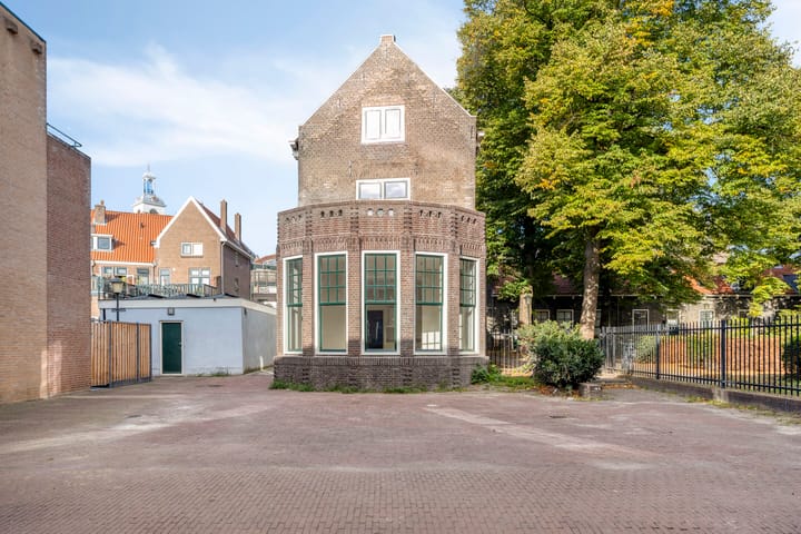 Foto 2 van Lindenhof 14