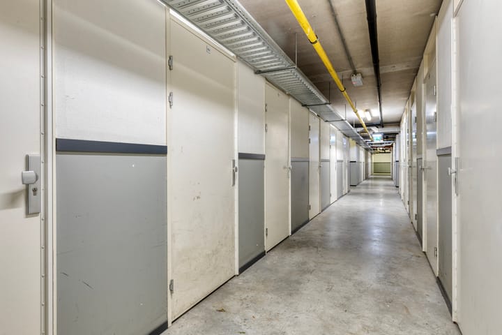 Photo 36 of Voltstraat 182