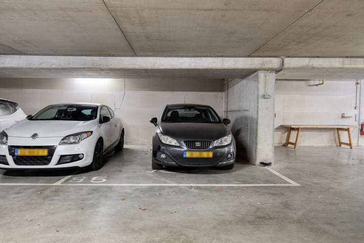 Photo 38 of Voltstraat 182